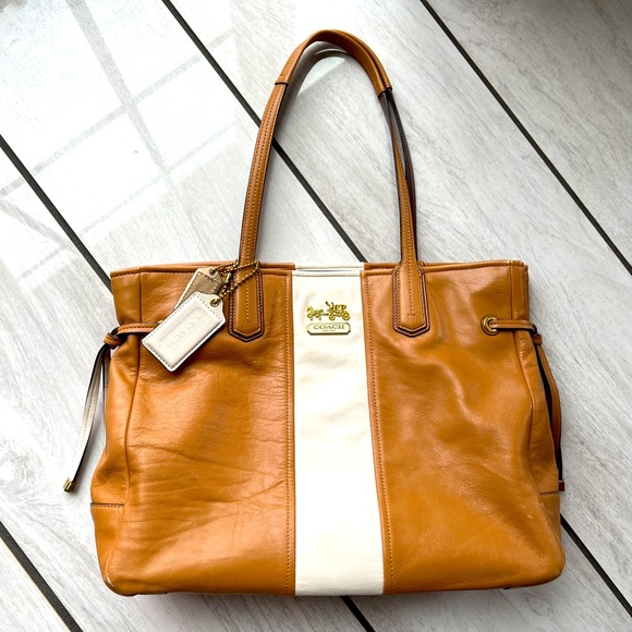 Coach Purse - Picture 1 of 10